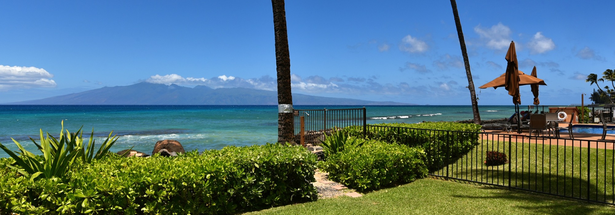 Hale Kai Oceanfront Resort